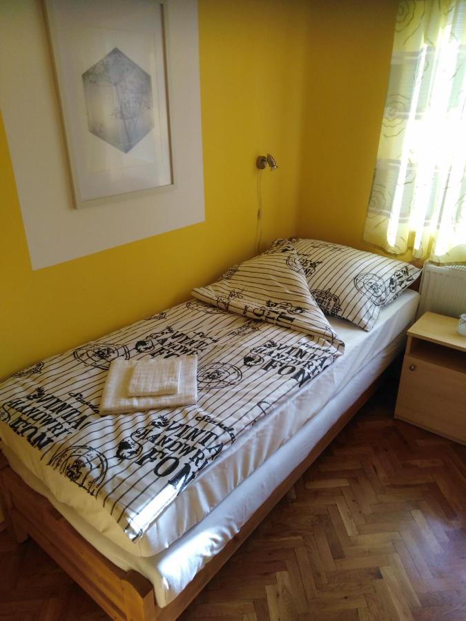 Arinza Apartman Vendeghaz Mezőkövesd エクステリア 写真