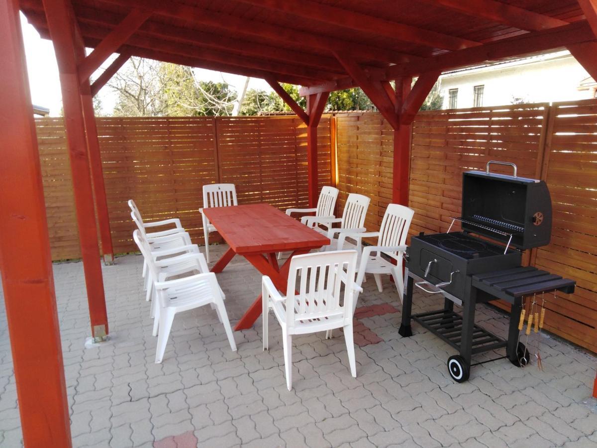 Arinza Apartman Vendeghaz Mezőkövesd エクステリア 写真