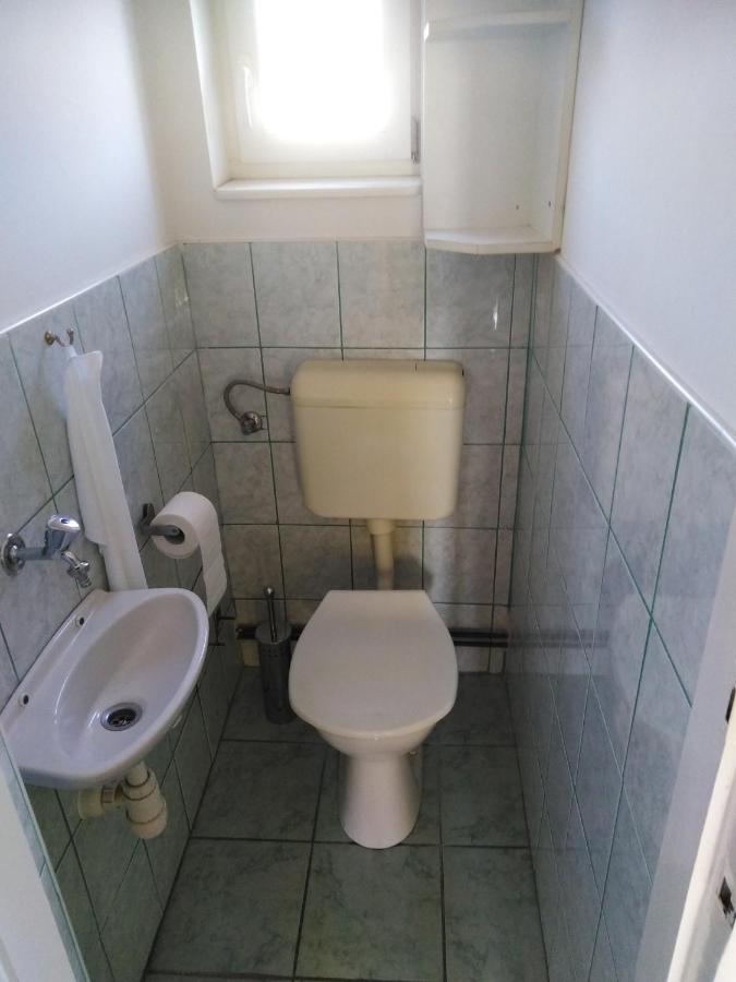 Arinza Apartman Vendeghaz Mezőkövesd エクステリア 写真