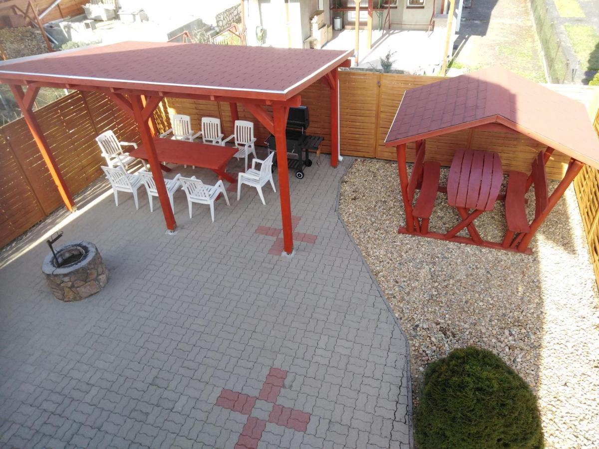 Arinza Apartman Vendeghaz Mezőkövesd エクステリア 写真